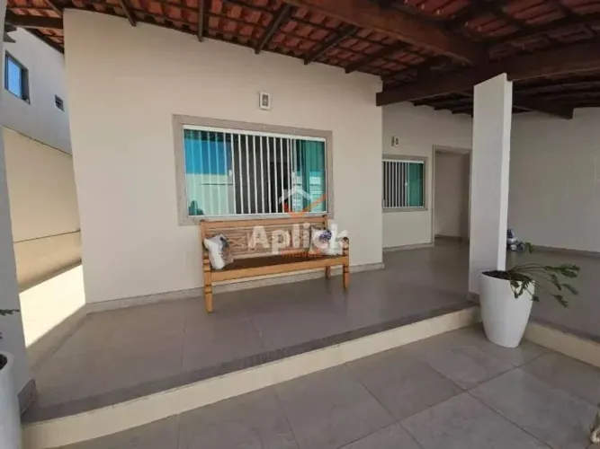 Casa Linear  | 3 Quartos | 106m² | Terreno 200m² | Porteira Fechada | Morada de L