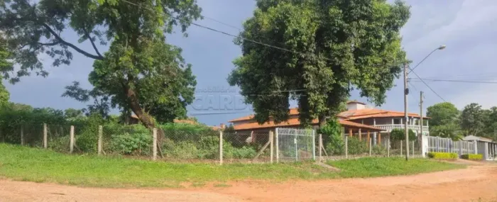 Lote para chácara a apenas uma quadra da represa.