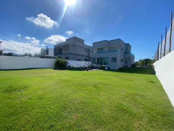 Casa no Campeche com 3 suítes