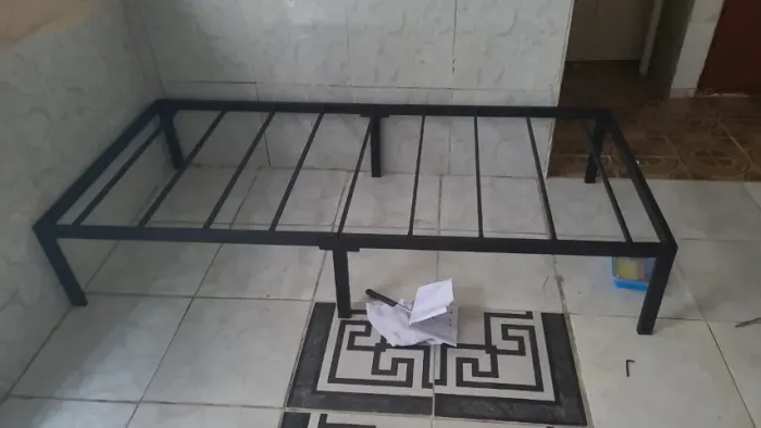 Cama de Ferro + Colchão de Solteiro