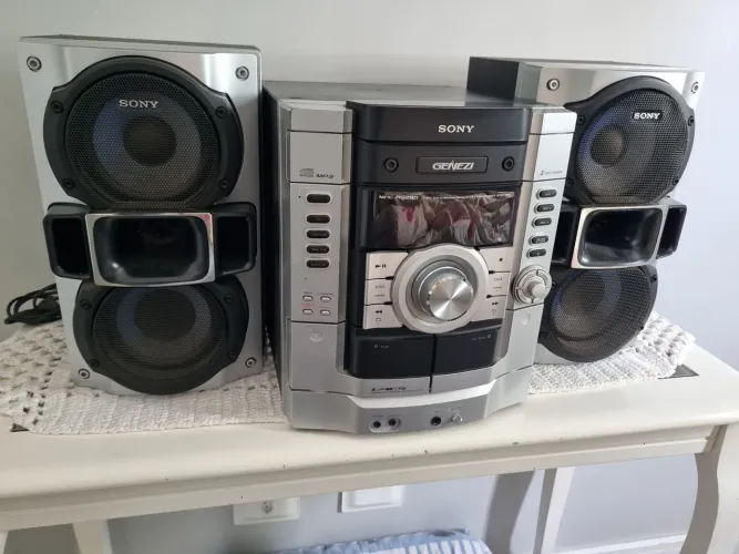 Aparelho de Som Sony Genezi