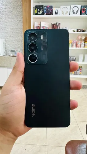 Vende-se REALME C71 novo