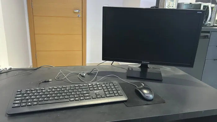 Monitor 22 polegadas Samsung com Mouse e Teclado