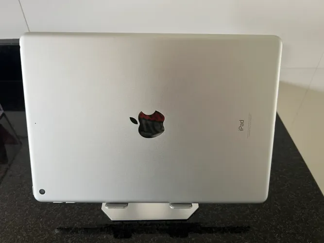 iPad 9 64gb em estado de novo!