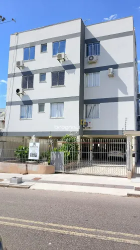 Vende-se no Jardim Atlântico, apartamento de 2 dormitórios, com 70,80 m² de área útil, 1 v