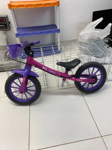 BICICLETA INFANTIL SEM PEDAIS ROXA