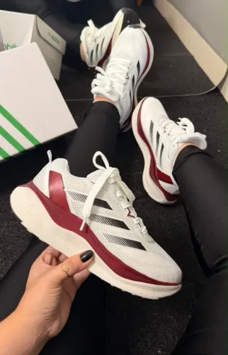 Tenis