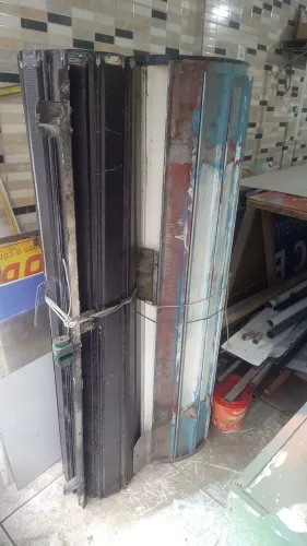Portas de enrolar aço usada
