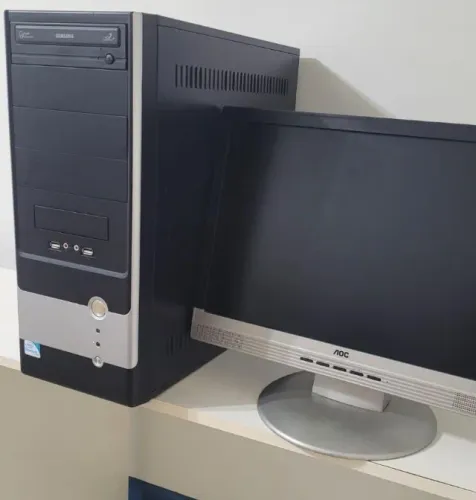 Computador Completo com SSD 120GB + Monitor AOC (Com Windows 10) USADO