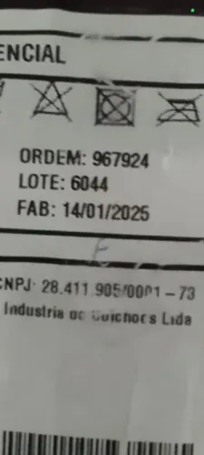 Cama casal semi-nova colchão D33