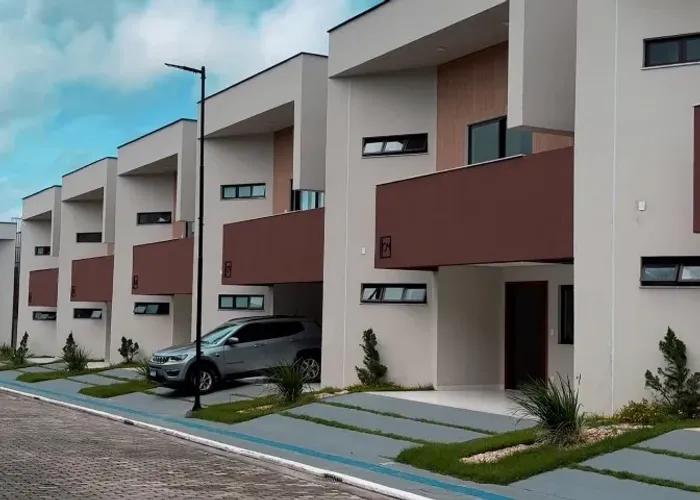 ALUGO CASA DUPLEX NO ARACAGY