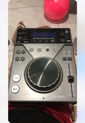 Vendo uma unidade de Cdj 350 produto bem novo nunca foi usada