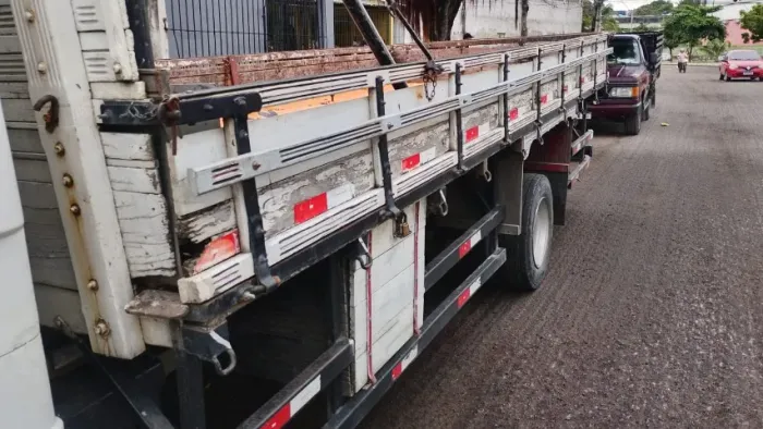 CARROCERIA PRA VENDER E ACEITO TROCA