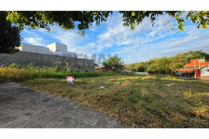 Terreno à venda no Residencial Ravena Araraquara/SP Excelente oportunidade para residênci