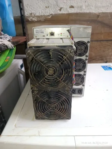 2 máquinas Mineradora de Bitcoin 90th