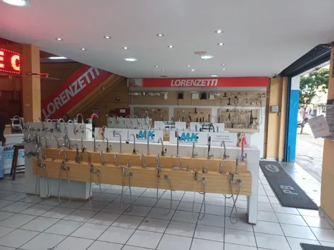 Materiais hidráulicos 204 por 174 reais.