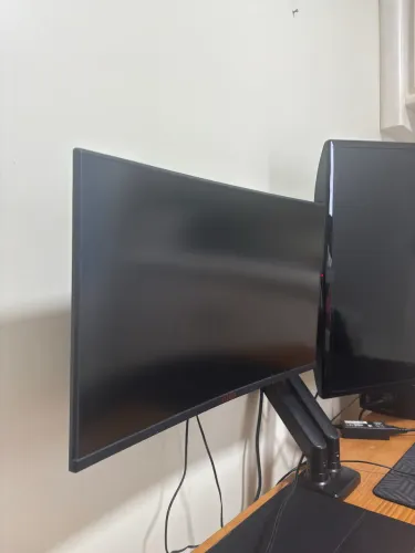 Monitor Gamer Pichau Athen V2 CV24 24? Curvo 165Hz Full HD