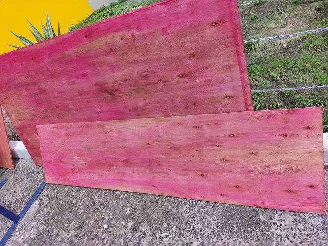 Tapumes com barrotes 