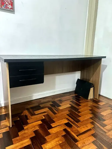 Mesa de escritório 