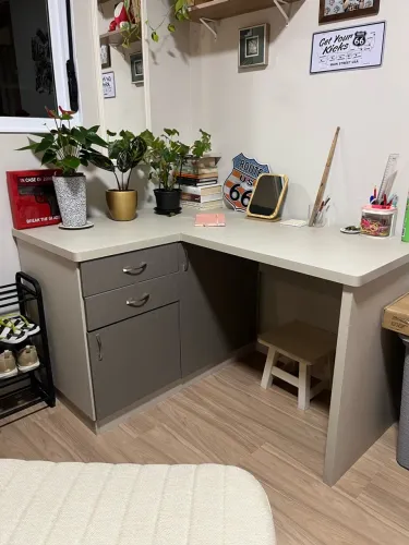 Mesa de escritório em L