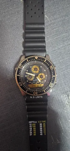 Citizen Combo 8946