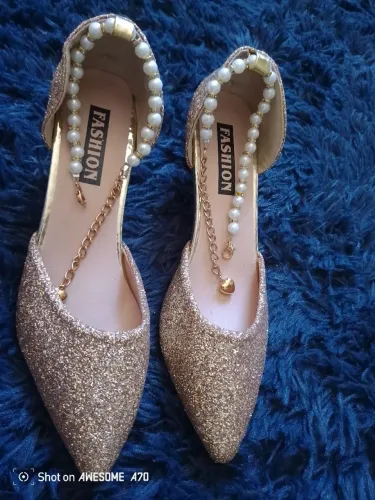 Escarpam dourado 