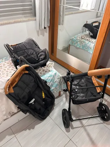Carrinho Galzerano + bebê conforto