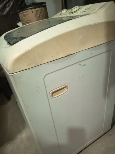 Vendo geladeira, microondas e máquina Brastemp 11 kilos .1.000 reais os três