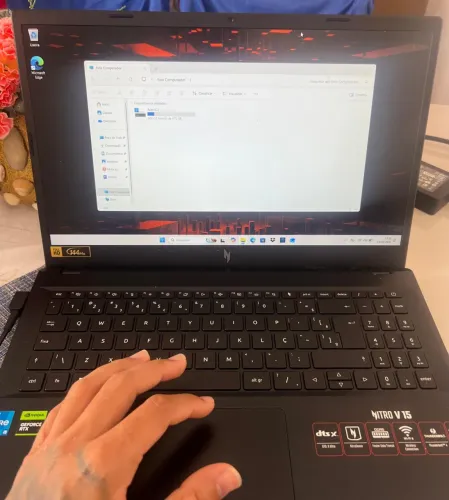 Notebook Acer nitro v15 RTX 4050
