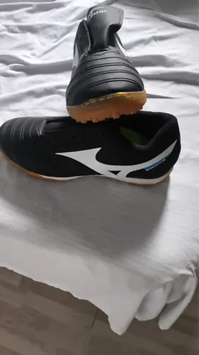 Tênis society mizuno
