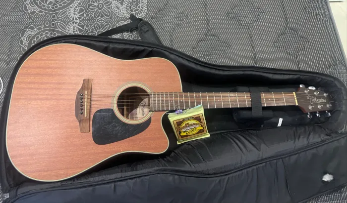 Vende se Violão Takamine GD 11