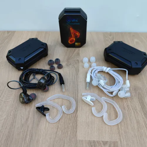 Fone de ouvido Qkz ak6 novo na caixa