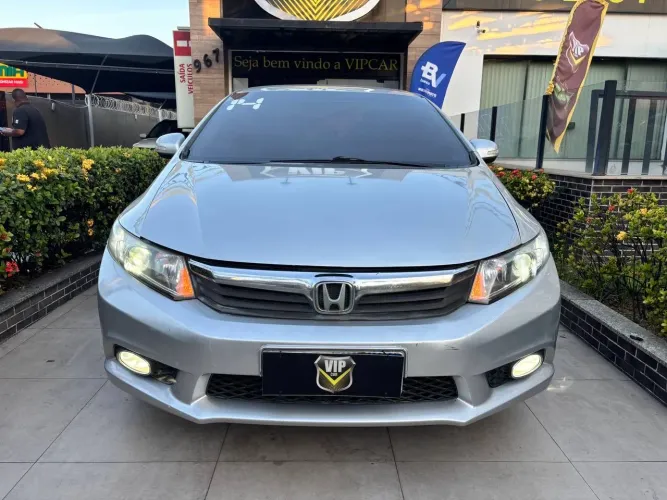 Honda Civic Sedan LXR 2.0 Flexone 16V Aut. 4P 2014
