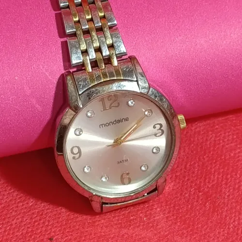 Relógio Mondaine Prata e Dourado com Strass