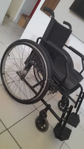 Cadeiras de Rodas e de Banho