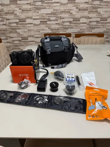 Sony ax6700