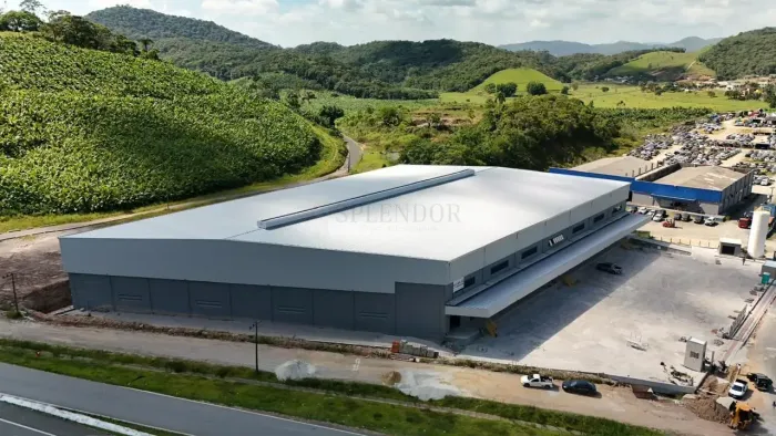 Galpão disponível para locação com 6.500 m2 - Ilhota/SC