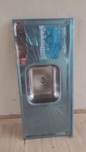 Pia de inox Nova retirada no Valparaíso 