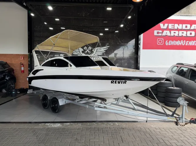 LANCHA 19.5 PÉS MOTOR 115