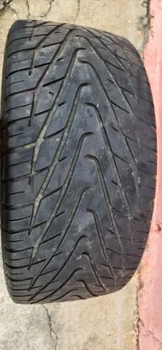 Pneu aro 20