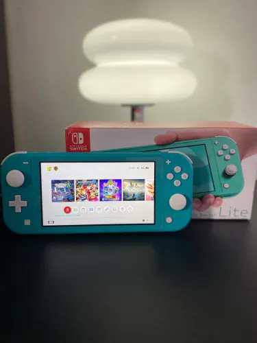 Nintendo Switch Lite desbloqueado + cartão SD 256 GB!