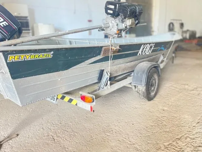 Barco de Alumínio 20 Pés + Motor Evinrude 25 HP + Carretinha Rodoviária