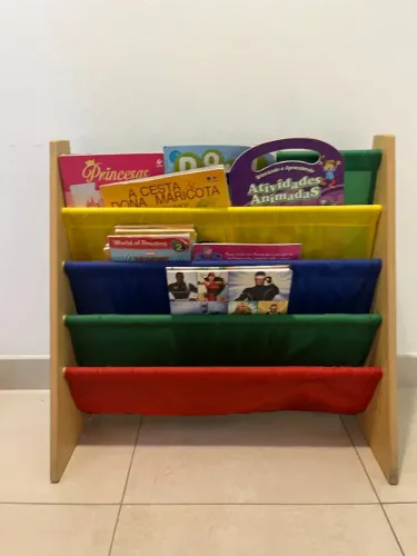 Estante Livros Infantil Montessori 4 Bolsos