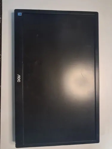 Monitor AOC E970SwnL 18,5" Liga Normalmente - Tela Quebrada
