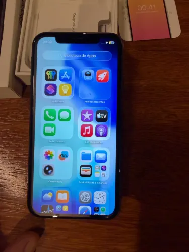 IPhone 11 - Semi Novo