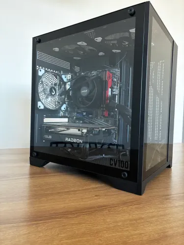 Computador gamer montado com peças selecionadas