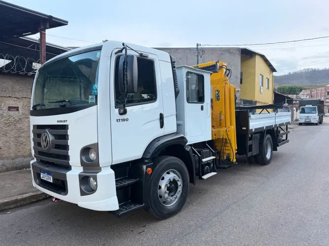 Caminhão Toco Munck 17-190