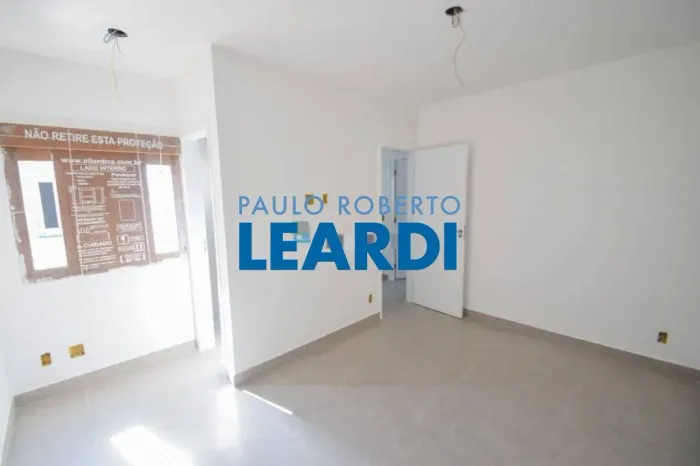 CASA EM CONDOMÍNIO - SAÚDE - SP