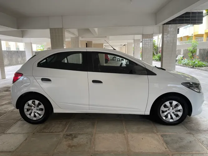 Chevrolet Onix JOY Hatch 1.0 8V Flex Mec. 4P 2019