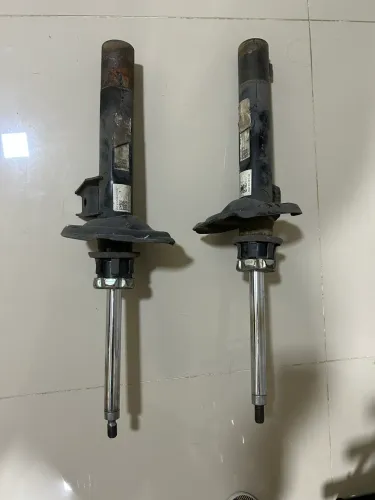 Par amortecedor suspensão dianteira Golf MK7